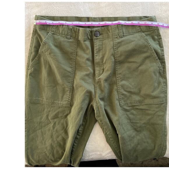 TERRA & SKY PLUS SIZE  Olive Green Crop Capri Pants 16W - Picture 4 of 5